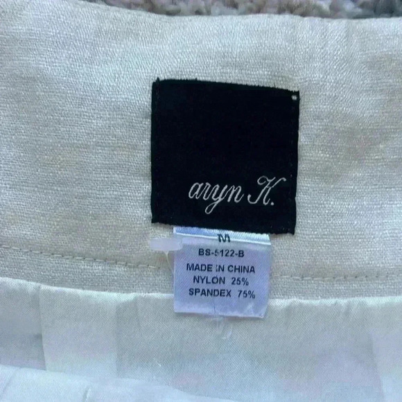 Aryn K Pencil Skirt - Size M - Picture 2 of 3